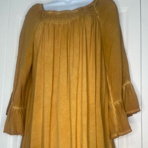 SPENSE LARGE GOLD BOHEMIAN/PEASANT TOP